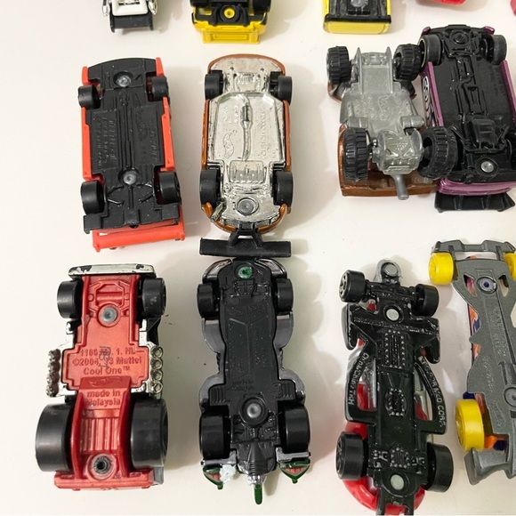 Lot of 23 Die-Cast Hot Wheels Toy Cars Diecast - Picture 11 of 16